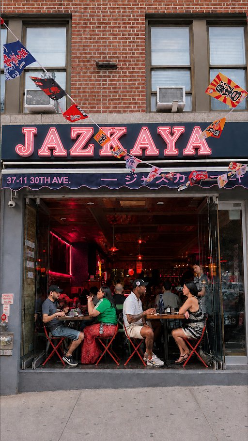 JAZKAYA dining room with jazz bar seating.